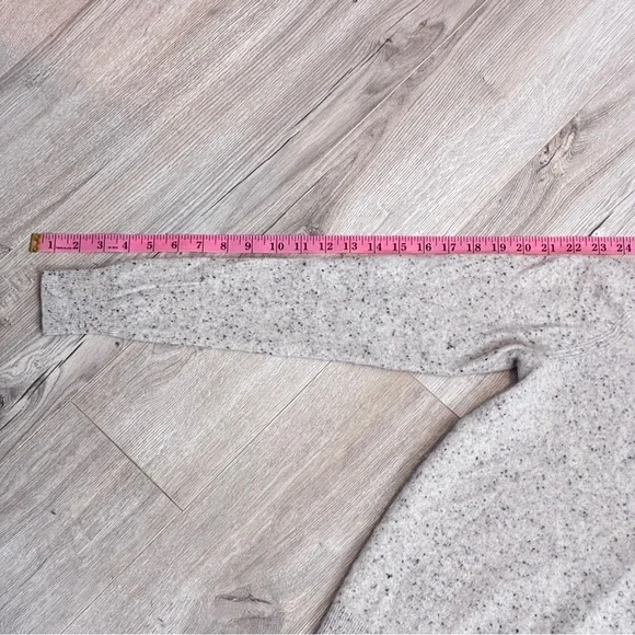 Cashmere Tahari Women's Gray Sweater XS - Picture 5 of 7